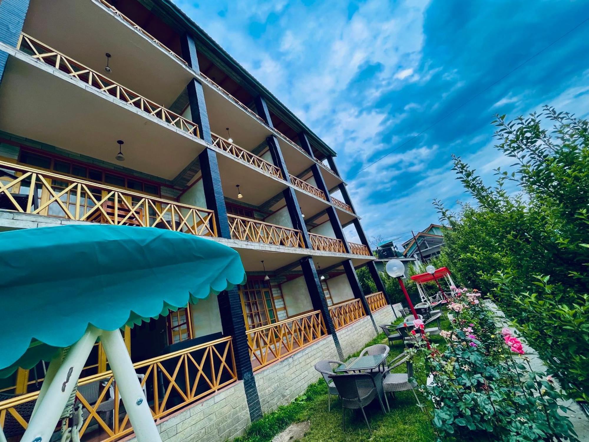 The Kempty Osasis - A Boutique Resort With Scenic Mountain View In Mussoorie Kültér fotó